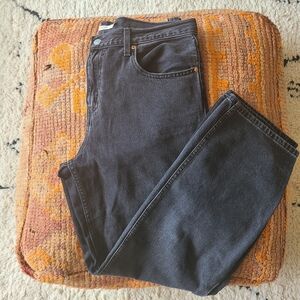 Low pro straight grey Levi's jeans size 31